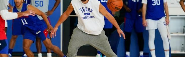 乐鱼体育平台-名记：76人或暂缓西蒙斯交易 休赛期全力追逐哈登